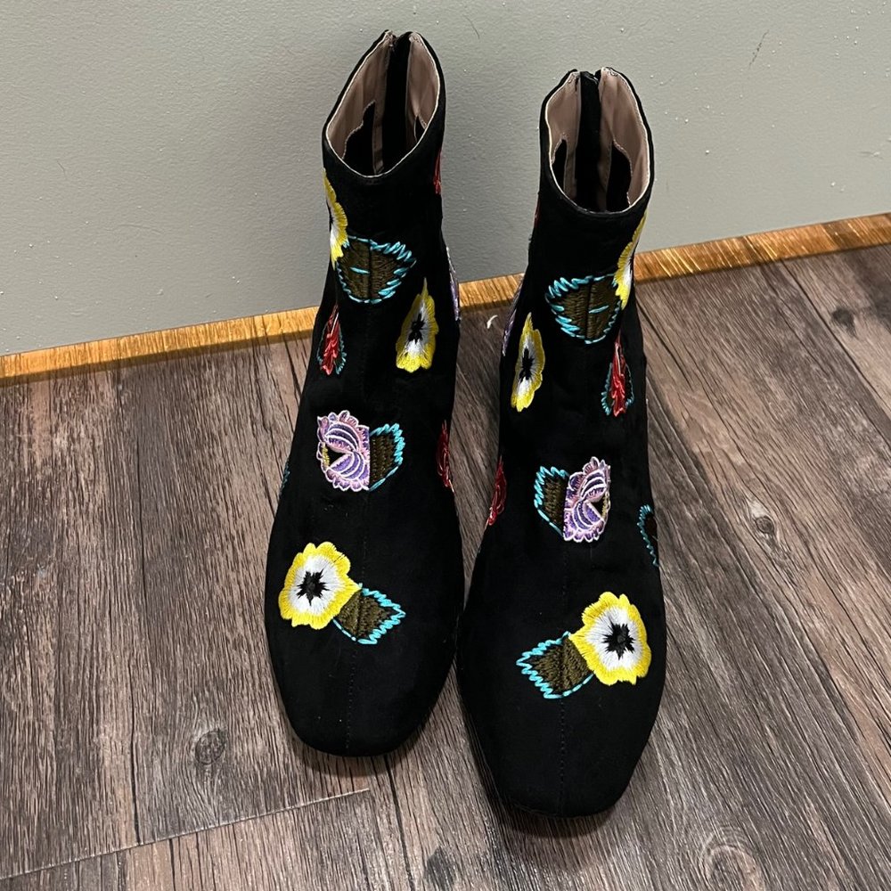 Betsey Johnson Black Floral Ankle Boots